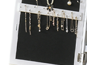 jewelry organizer